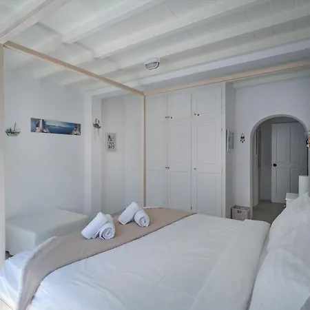 Blue Lounge Villa, Mykonos Villa *