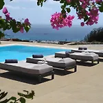 Blue Lounge Villa, Mykonos Villa *